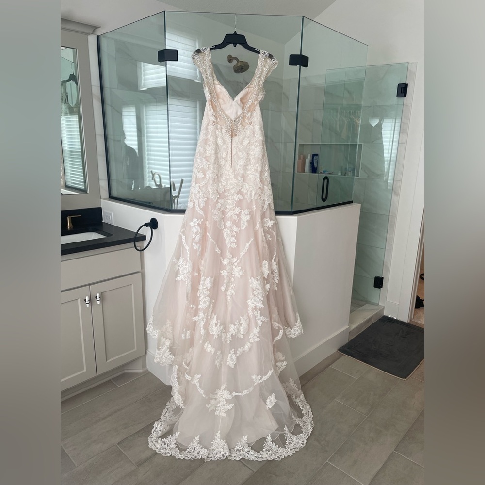 Essence of Australia Wedding Dress in Ivory - Picture 5 of 7